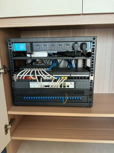 全能音频与网络中枢 19英寸5U/6U家用桌面开放式机架全解析